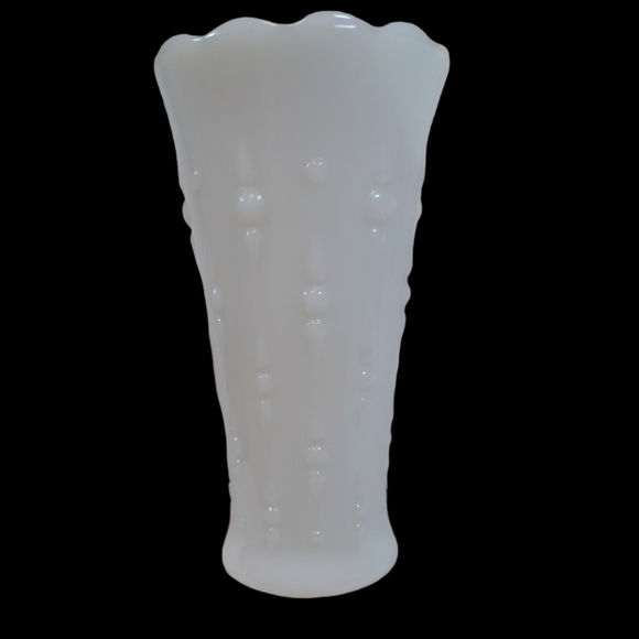 Vintage White Milk Glass Vase with Raised Design and Scalloped Edges - Picture 2 of 4